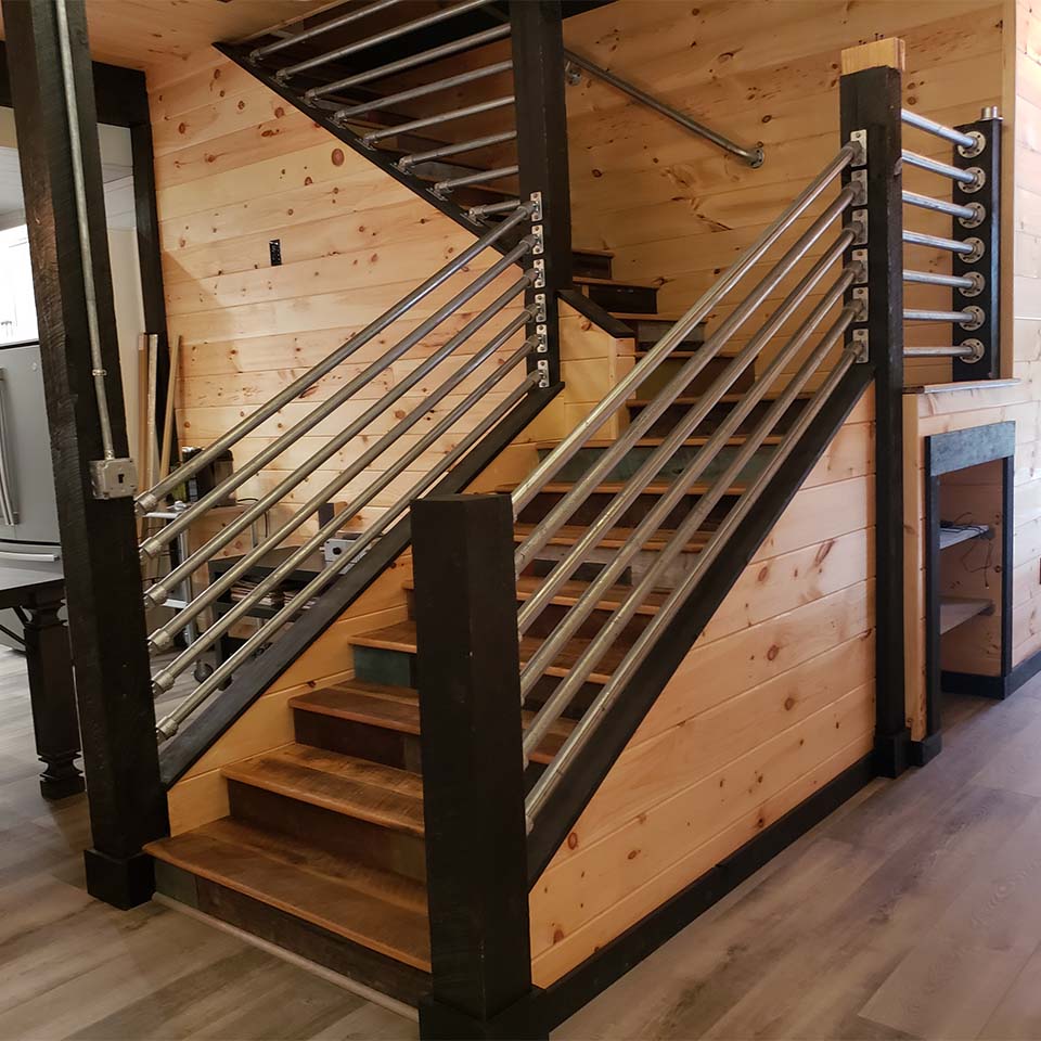 How to Choose a Stair Handrail That Balances Safety and Design